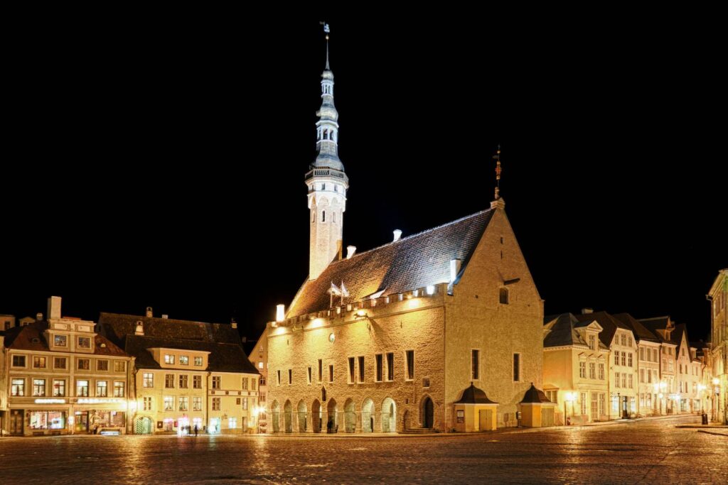 Średniowieczny Ratusz w Tallinnie